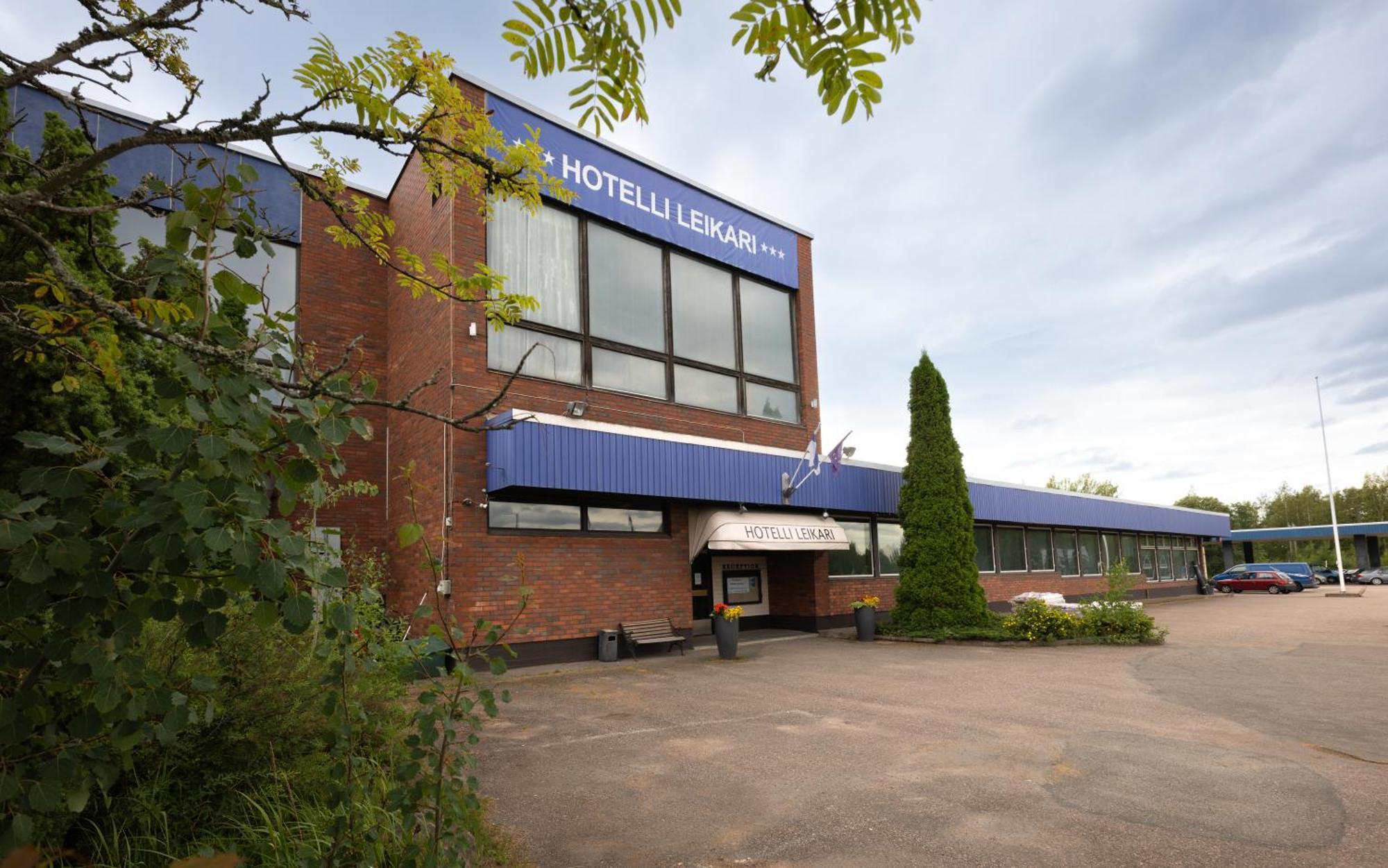 Leikari Hotel