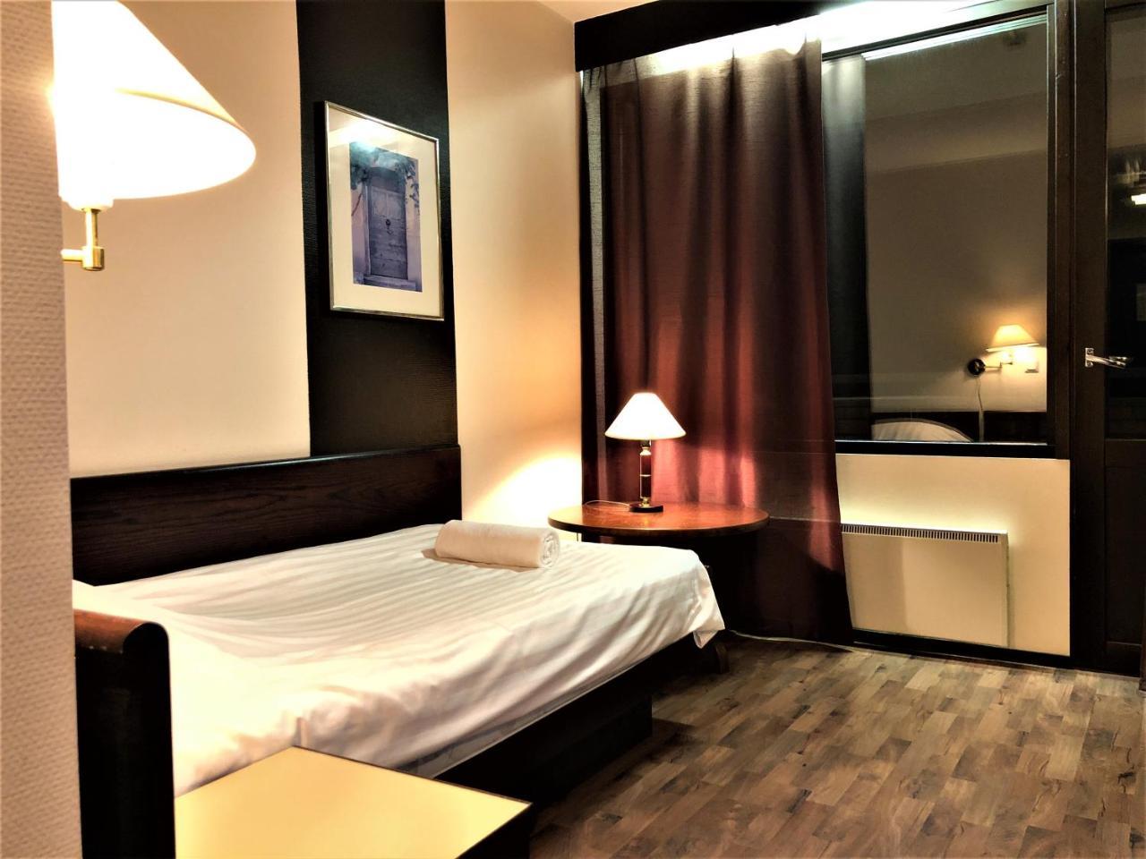 Hotel Leikari 3*